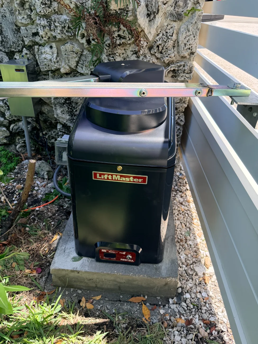 Automatic Gate Repair in the Florida Keys | Bayside Gate Operator